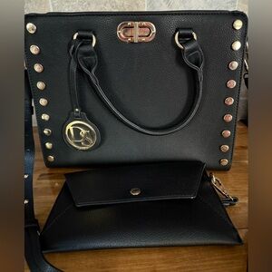 Dasien Purse Black With Gold Studs. Comes with clutch wallet